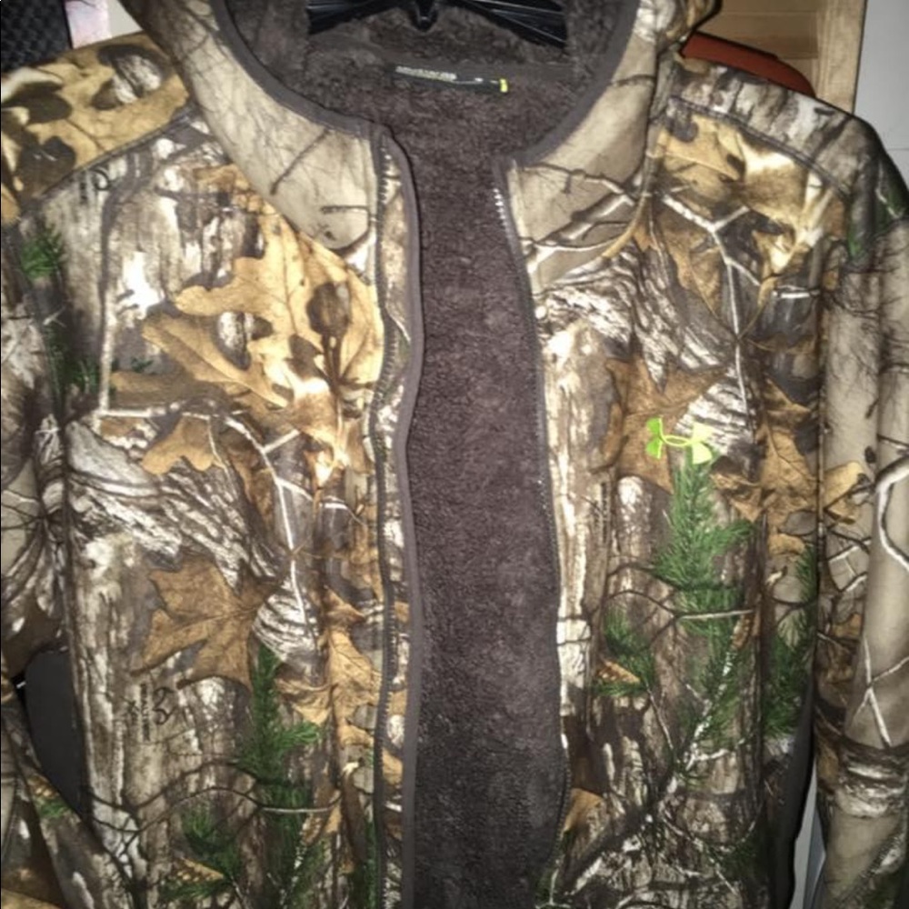 Jackets - Picture 9 of 14